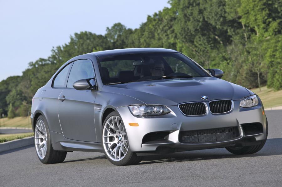  BMW M3 Frozen Gray Coupe 2011 года  (фото 1 из 21)